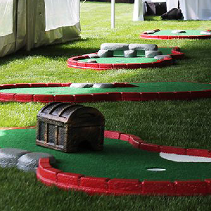 setup of outdoor mini golf